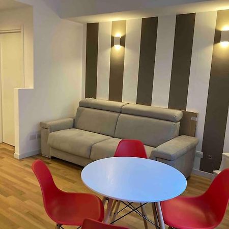 Bilocale Zona Bocconi-Navigli Villa Milaan Buitenkant foto